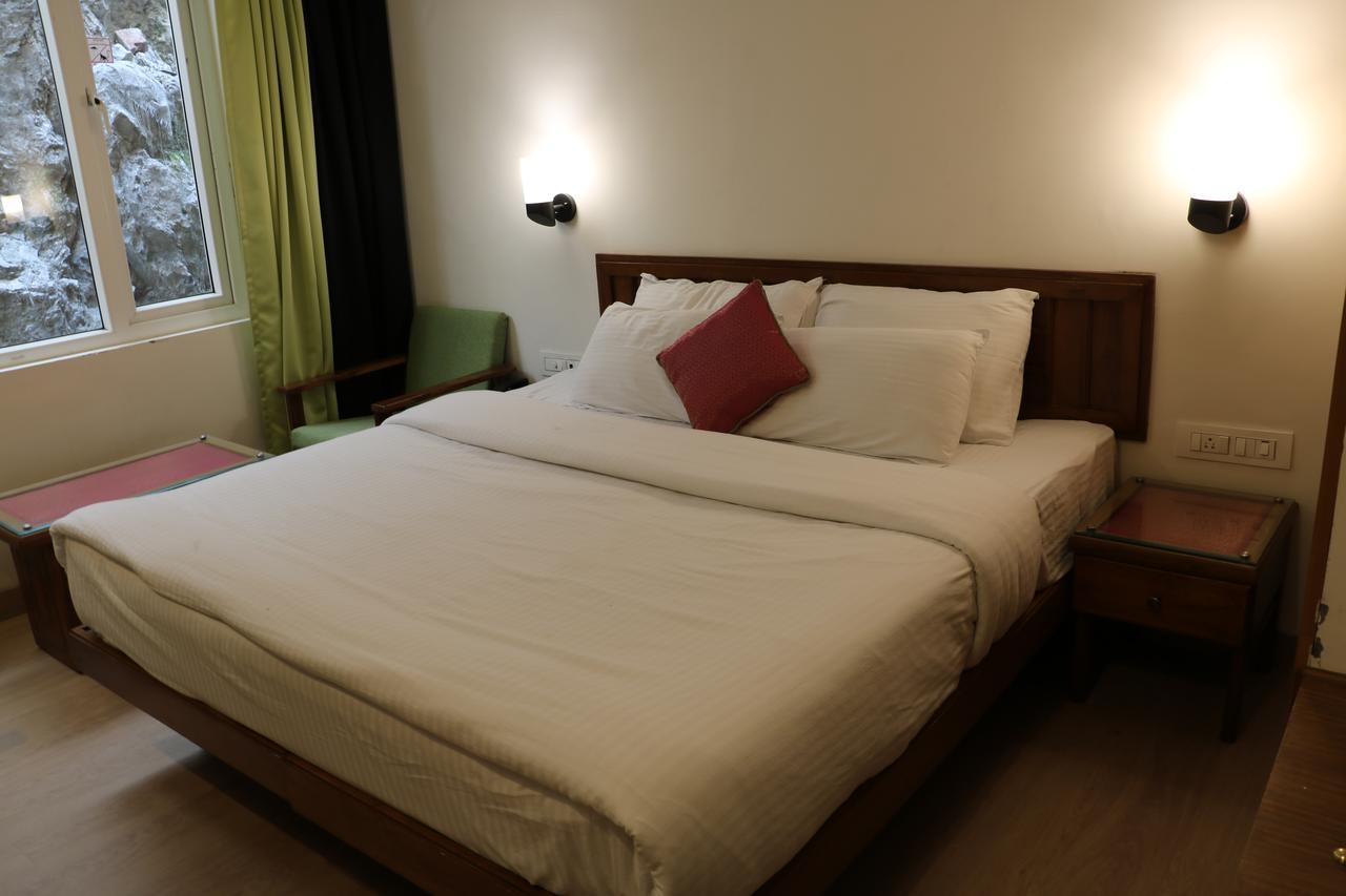 The Three Oaks Boutique Hotel 무소리에 외부 사진