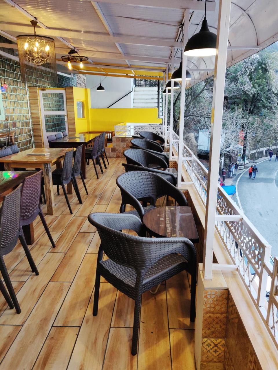 The Three Oaks Boutique Hotel 무소리에 외부 사진