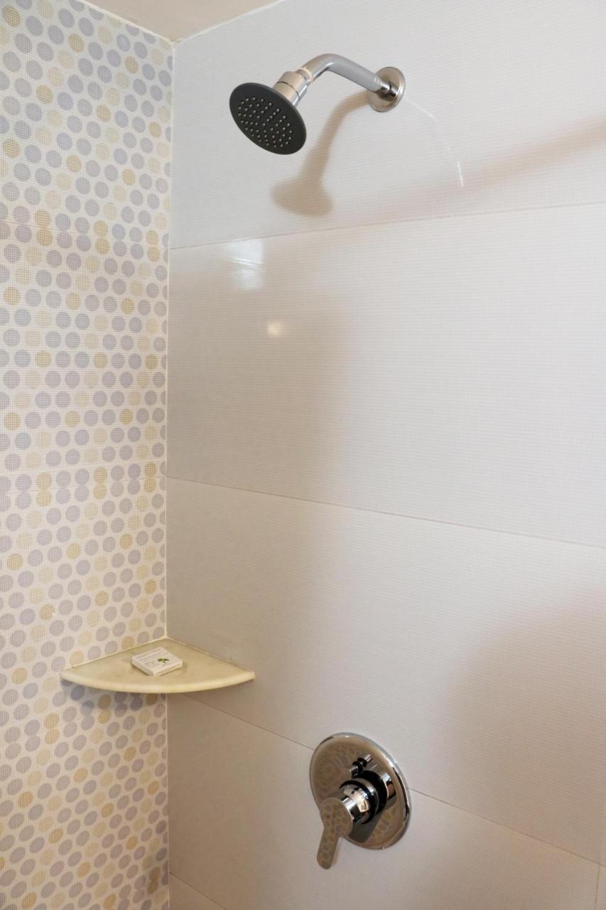 The Three Oaks Boutique Hotel 무소리에 외부 사진